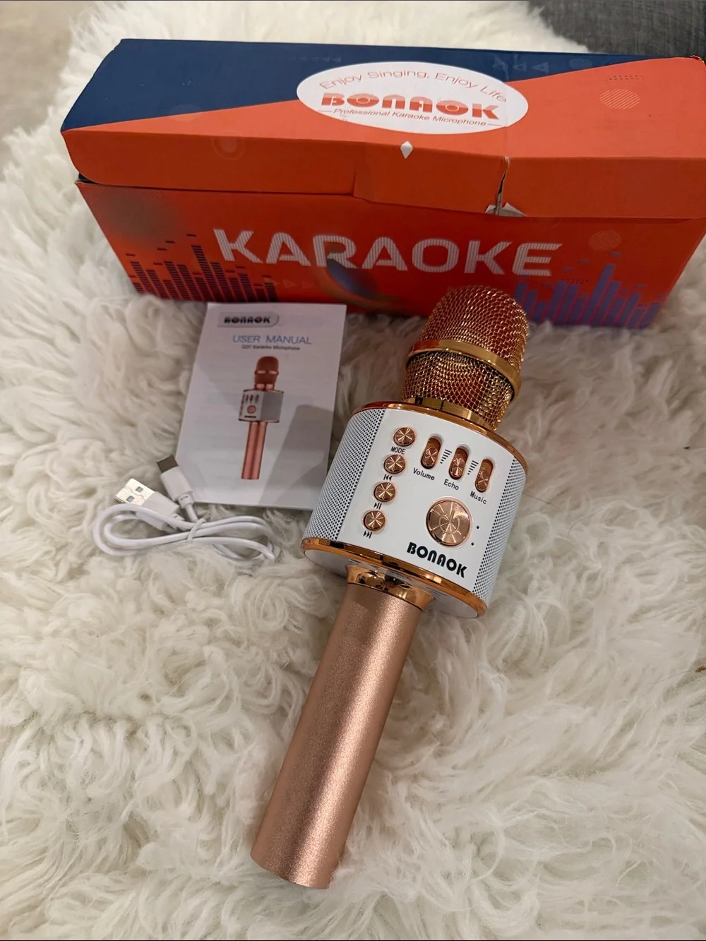 Rose Gold Wireless Karaoke Microphone with Bluetooth